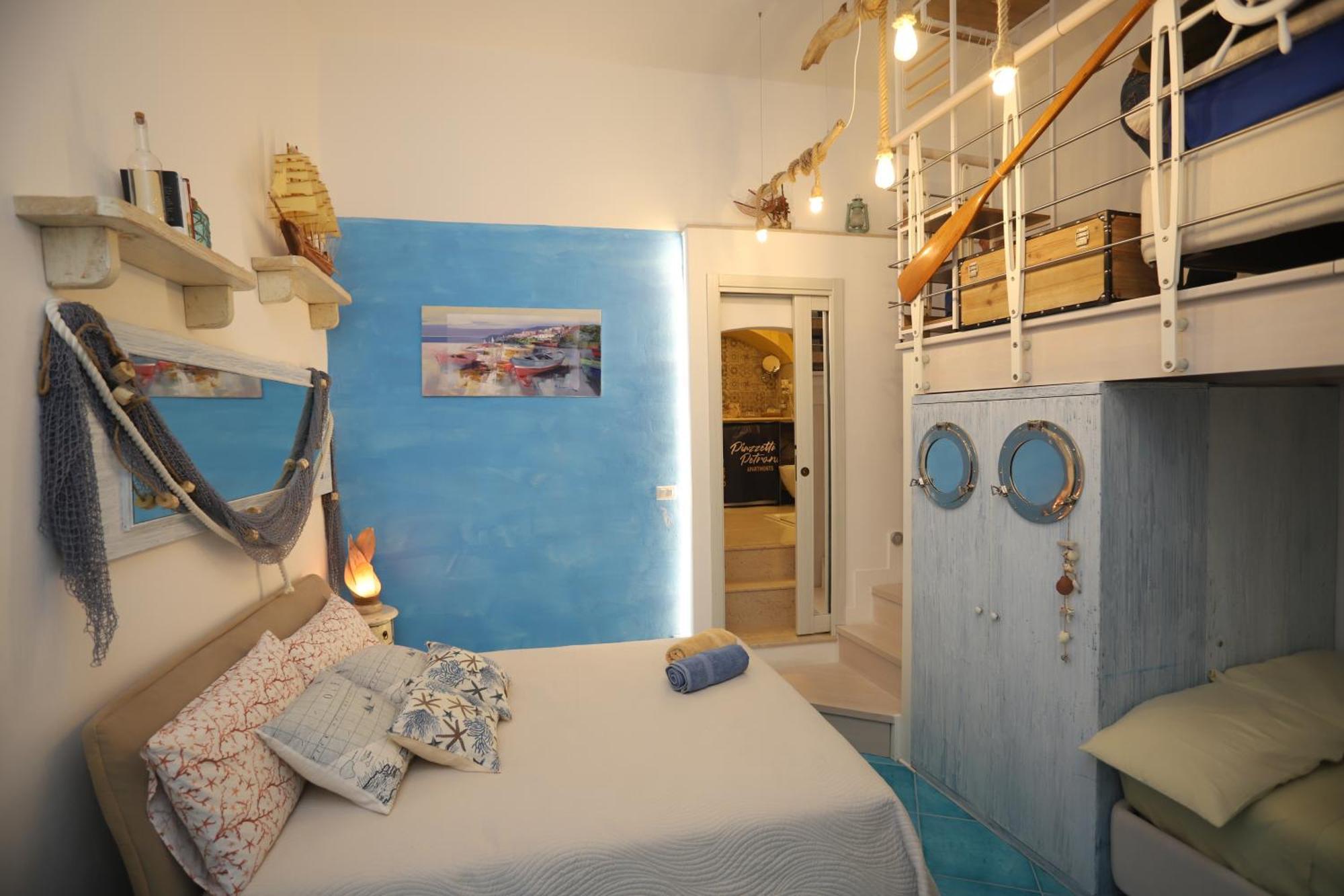 Piazzetta Petrone Apartments + Parking Vieste Exterior foto