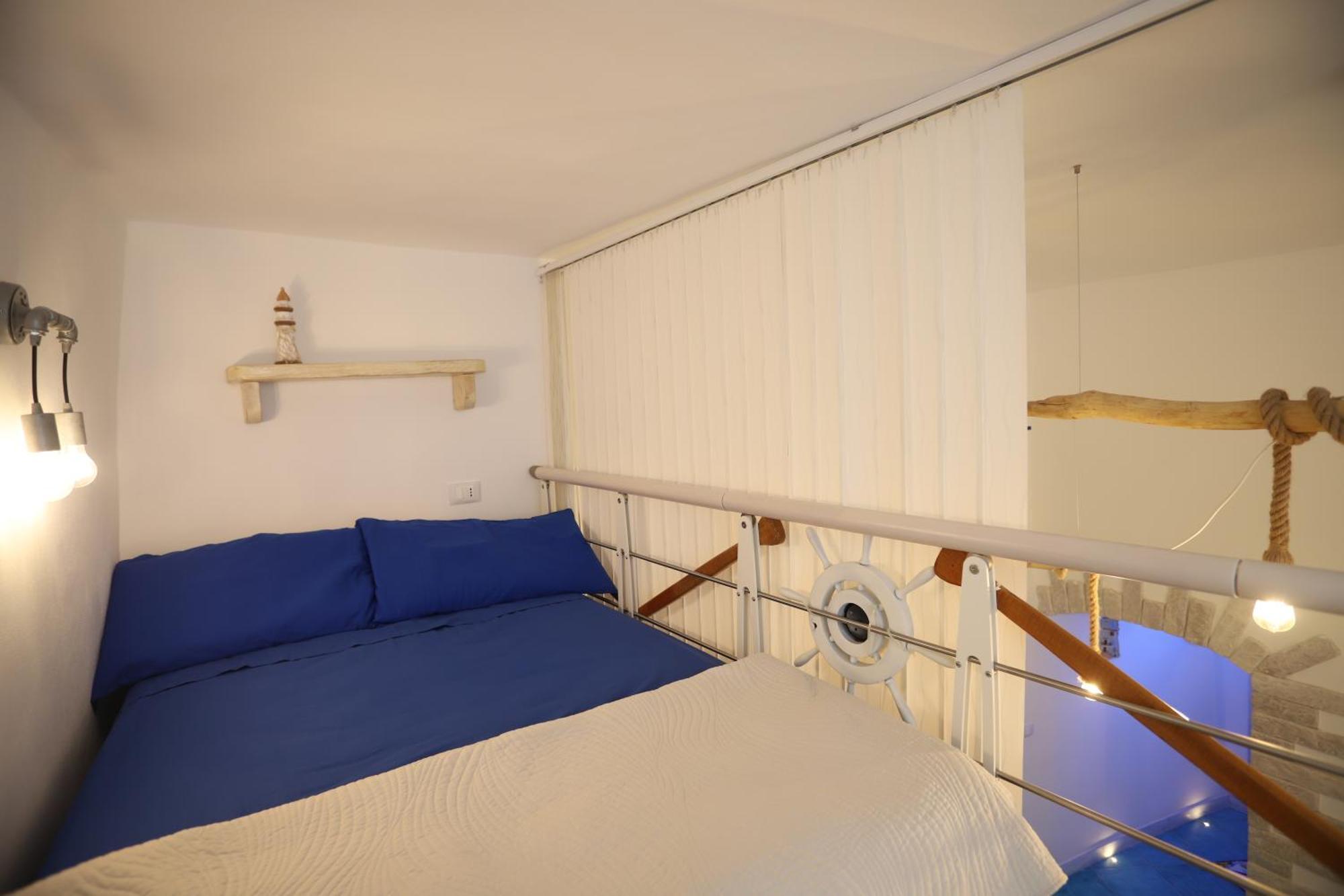 Piazzetta Petrone Apartments + Parking Vieste Exterior foto
